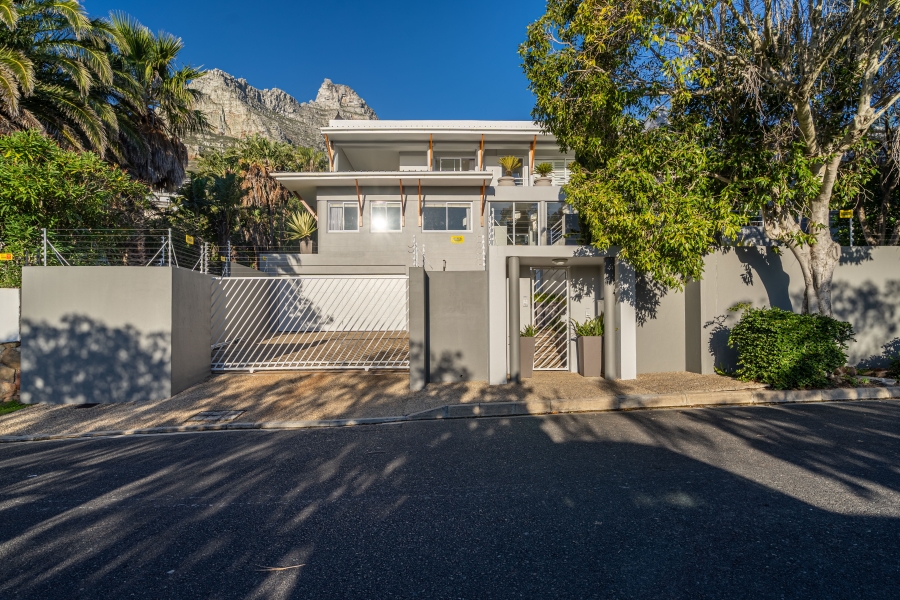 7 Bedroom Property for Sale in Camps Bay Western Cape